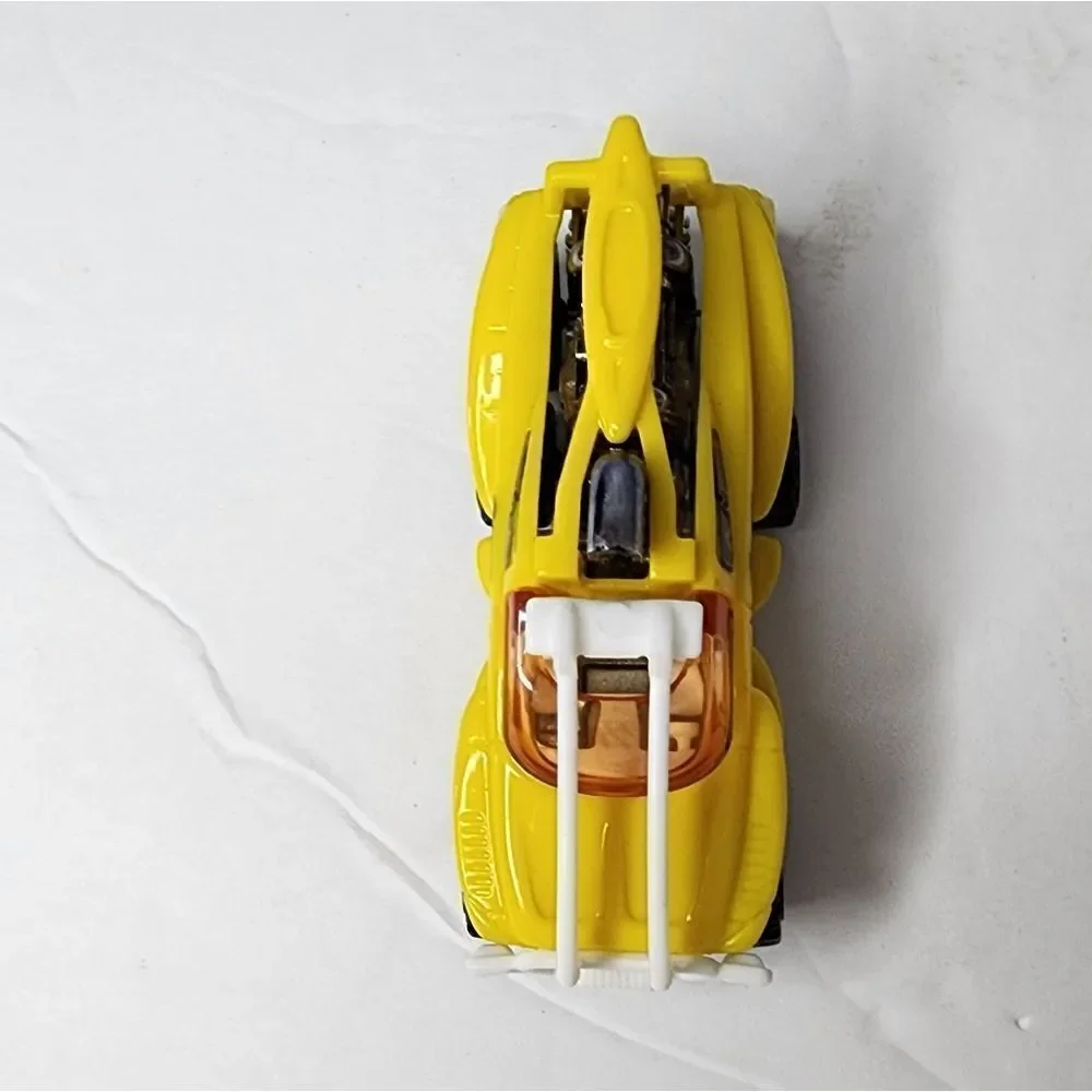 Vintage 2000 Hot Wheels - XS-IVE - Yellow Fuel Rally